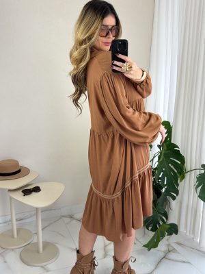 chemise plus listrada marrom